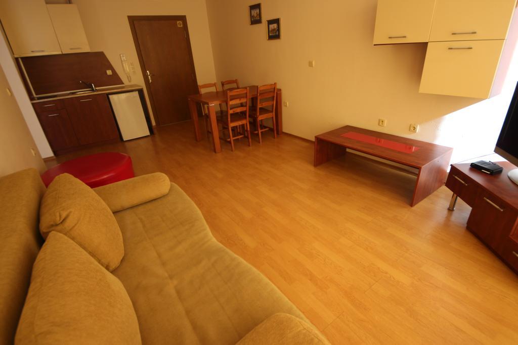 Eden - Menada Apartments Sunny Beach Buitenkant foto